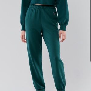 Hollister ultra high rise joggers green size small
